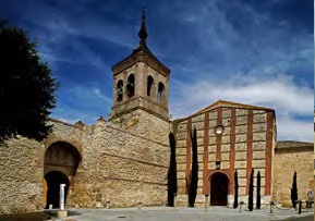 Iglesia de San Miguel, Olmedo. Parte de la Ruta del Vino de Rueda. | JCYL