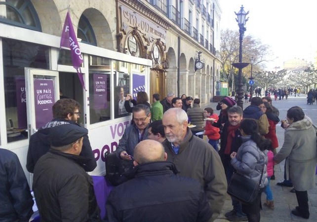 Caseta de Podemos en la elecciones | @PodemosBurgos