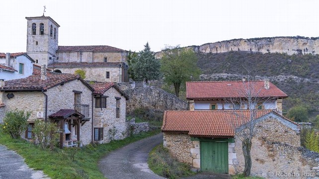 Las calles de Puentedey, en Burgos. Roberto Ruiz